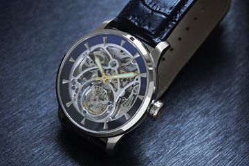 Fiber 陀飛輪錶，為機械錶的陀飛輪功能範例