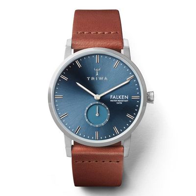手錶推薦: Triwa Falken，為一支藍色面盤、銀色錶殼、棕色皮帶的手錶